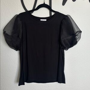 White Birch small black ballon short-sleeve top